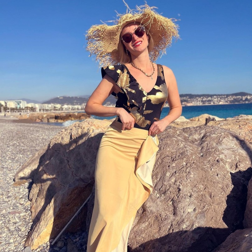 Women's Gold Foil Fabric Swimsuit Deep V Neck Ruffle Print One Piece Summer Swimwear Sexy Vacation Style Regular Fit_voghion.com