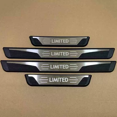 welcome pedal — Dekorativ pedal başlıqları - limited-exterior-door-sill-strip-black-base-with-silver-color