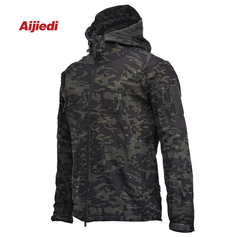 Fábrica directa chaqueta de asalto de cáscara blanda chaqueta de invierno con capuchón chaqueta de viento impermeable cuero cálido camuflaje escalada