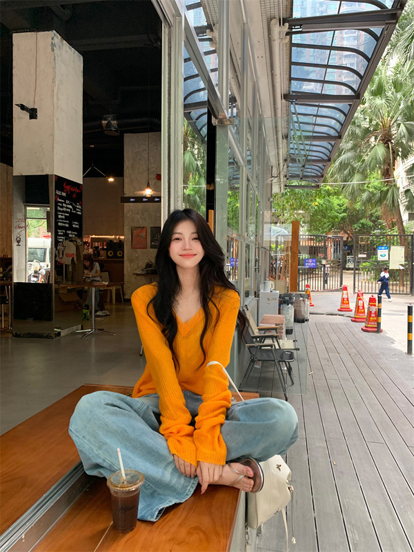 Lazy Style Big V-neck Sweater Women's Spring 2025 New Casual Slimming Mid-length All-match Blouse Top Trendy