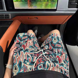 男士夏季度假潮流夏威夷宽松休闲沙滩裤男民族风小众设计感五分裤
