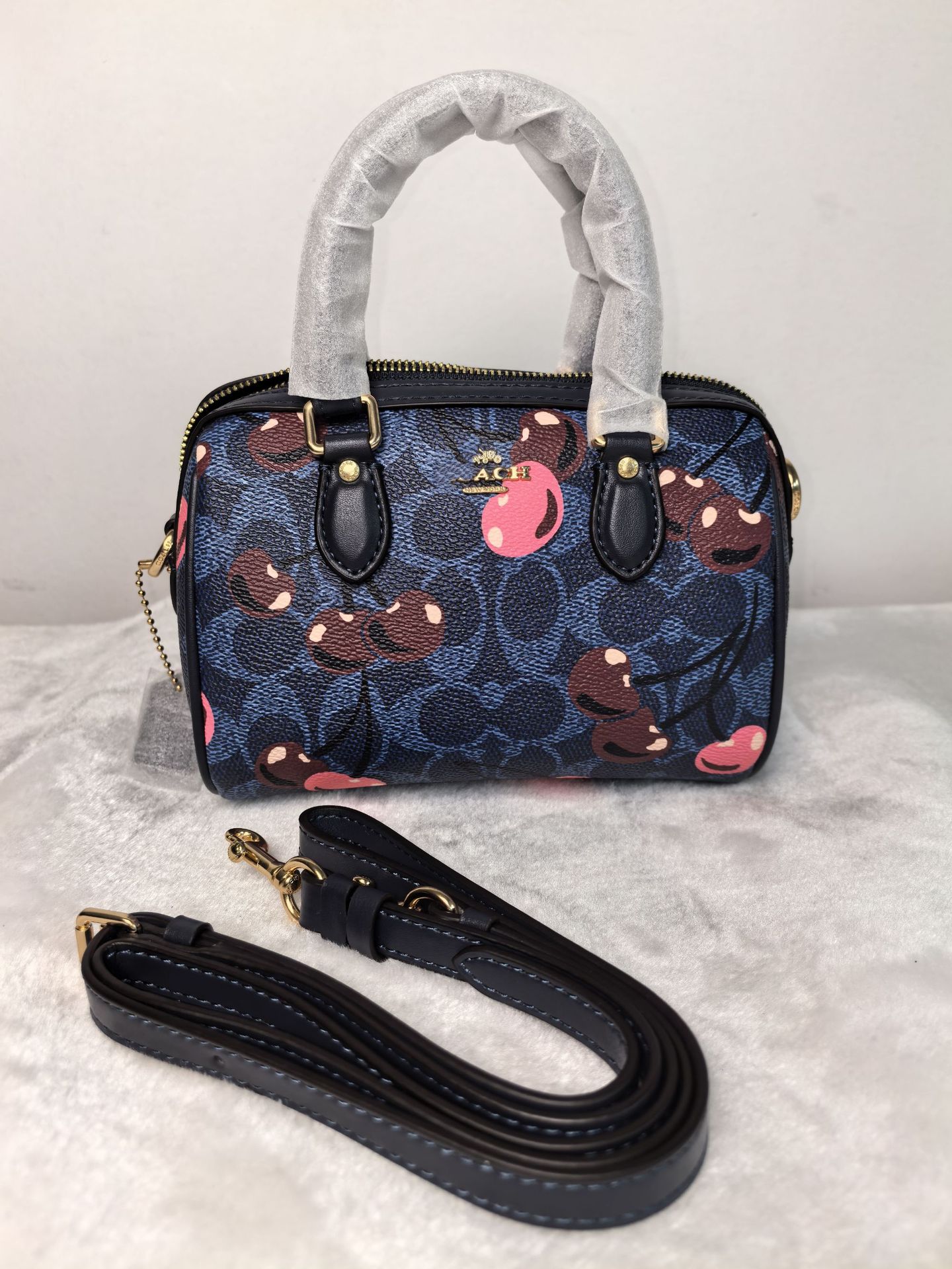 Azul cereza + caja de aviones