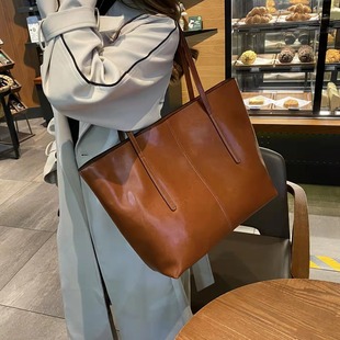 �W���͹���ϞƤ��X����ƤŮʿ�μ��ճ�ͨ��Ů�����������ذ���Ů