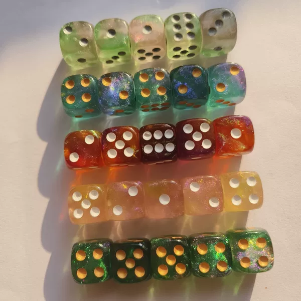 16mm Fine Glitter Two-Color Selected Acrylic Dice Dice Colorful Points Rounded Corner Dnd Running Group Dice 6 Sides