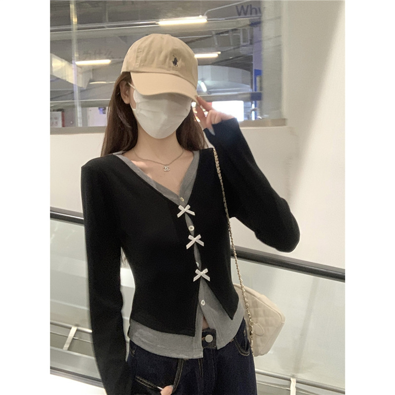 现货实拍秋季韩版蝴蝶结设计感假两件拼接V领短款长袖T恤女上衣|undefined