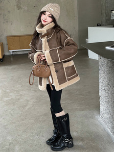 Girls' Coat Fur Integrated Autumn and Winter 2024 Thickened Children's Fashionable Western Style Children's All-match Winter Wear