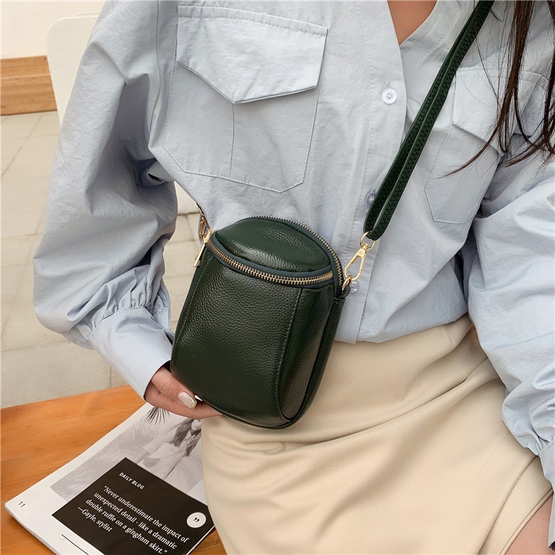 294g Weight Polyester Lining Material Sewing Thread Fashion Element Zipper Closure Type Single Shoulder Strap Strap Type Crossbody Bag Bags Type Casual Occasion Genuine leather Material Solid Color Pattern All Seasons Season Women's Gender Streetwear Style Shell Shape Women's Solid Color Genuine Leather Sewing Thread Zipper Phone Wallets 3