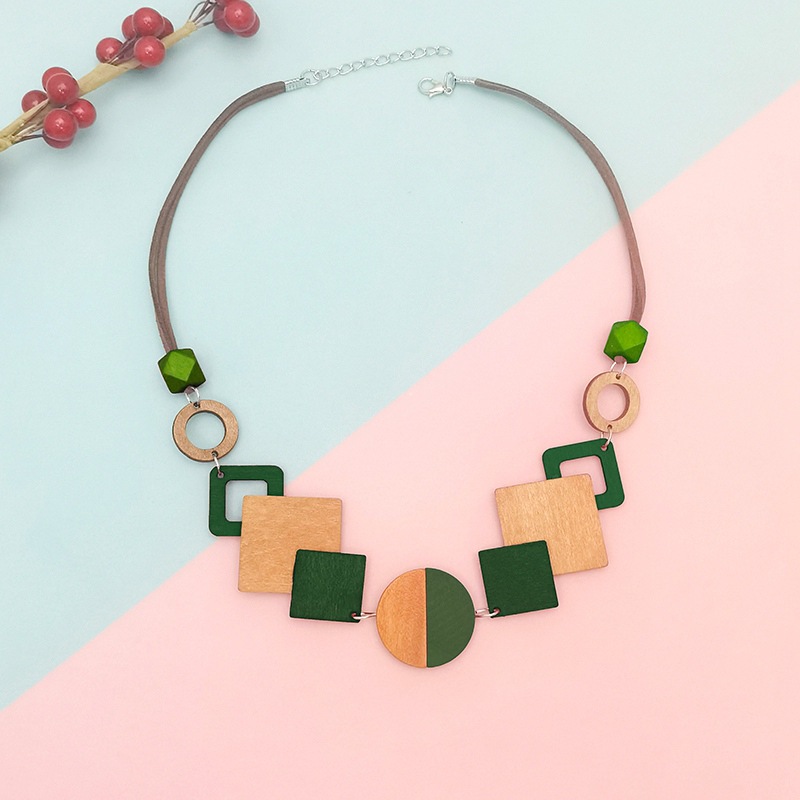 Collar de babero de chip de madera geométrico vintage hecho a mano colgante de madera collar transfronterizo nuevos accesorios al por mayor
