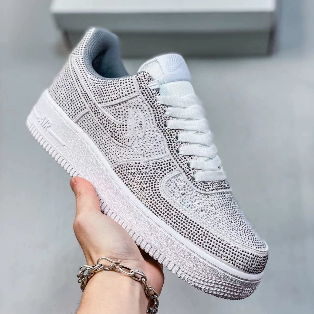 Putian Pure Original Air Force One AF1 Универсальные повседневные спортивные кроссовки унисекс с низким верхом и стразами на толстой подошве с амортизацией, увеличивающие рост.