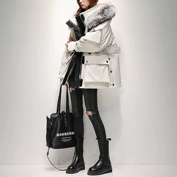 Off-white elegant beige silver fox fur