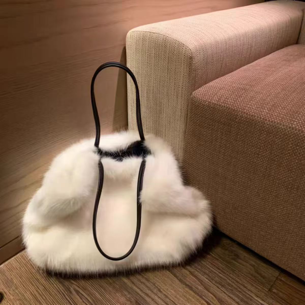 2024 new fur bag, large capacity fur shoulder bag, hand-held large bag, women's bag, tote bag, women's bag_voghion.com