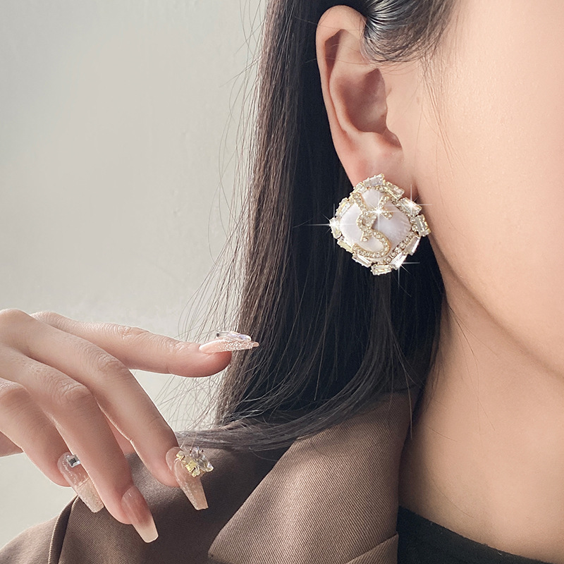 Korean elegant white earrings with tassels with zircon with letters