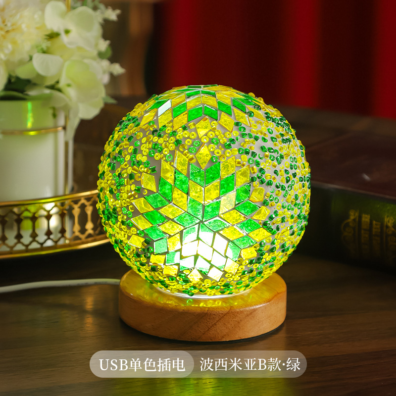Mosaico transfronterizo luz de noche barroco romance y libertad Bohemia luz de noche creativa lámpara de mesa decorativa de vidrio