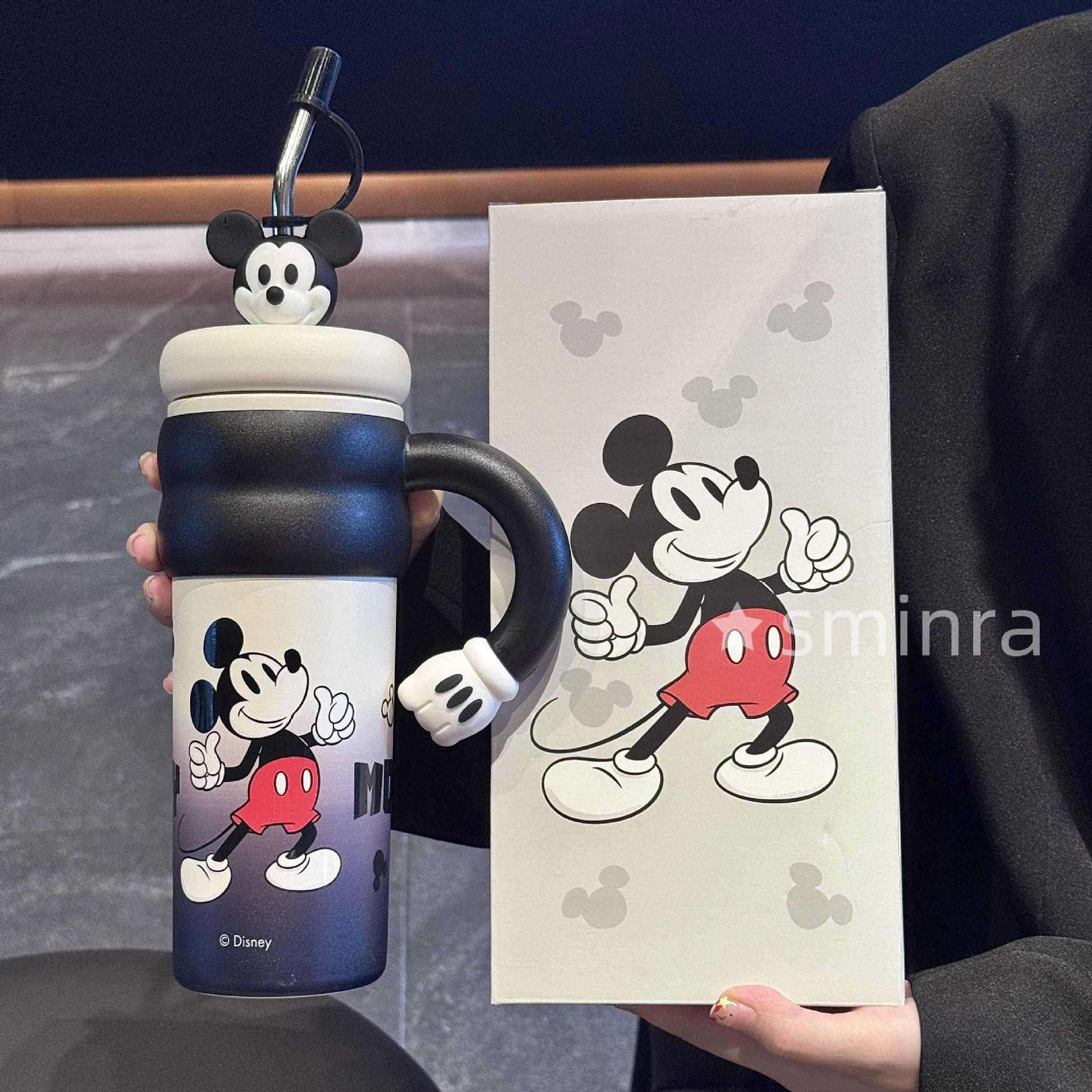 Taza de aislamiento Mickey de alto valor facial, taza de paja de bebida para hombres y mujeres, taza de oficina de hielo, taza de estudiantes de gran capacidad