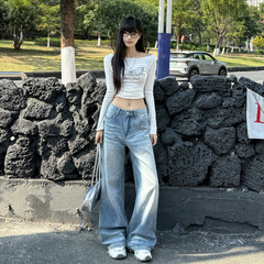 ZNZW浅蓝色牛仔裤女2025新款宽松水洗做旧抓痕高腰直筒阔腿裤子女