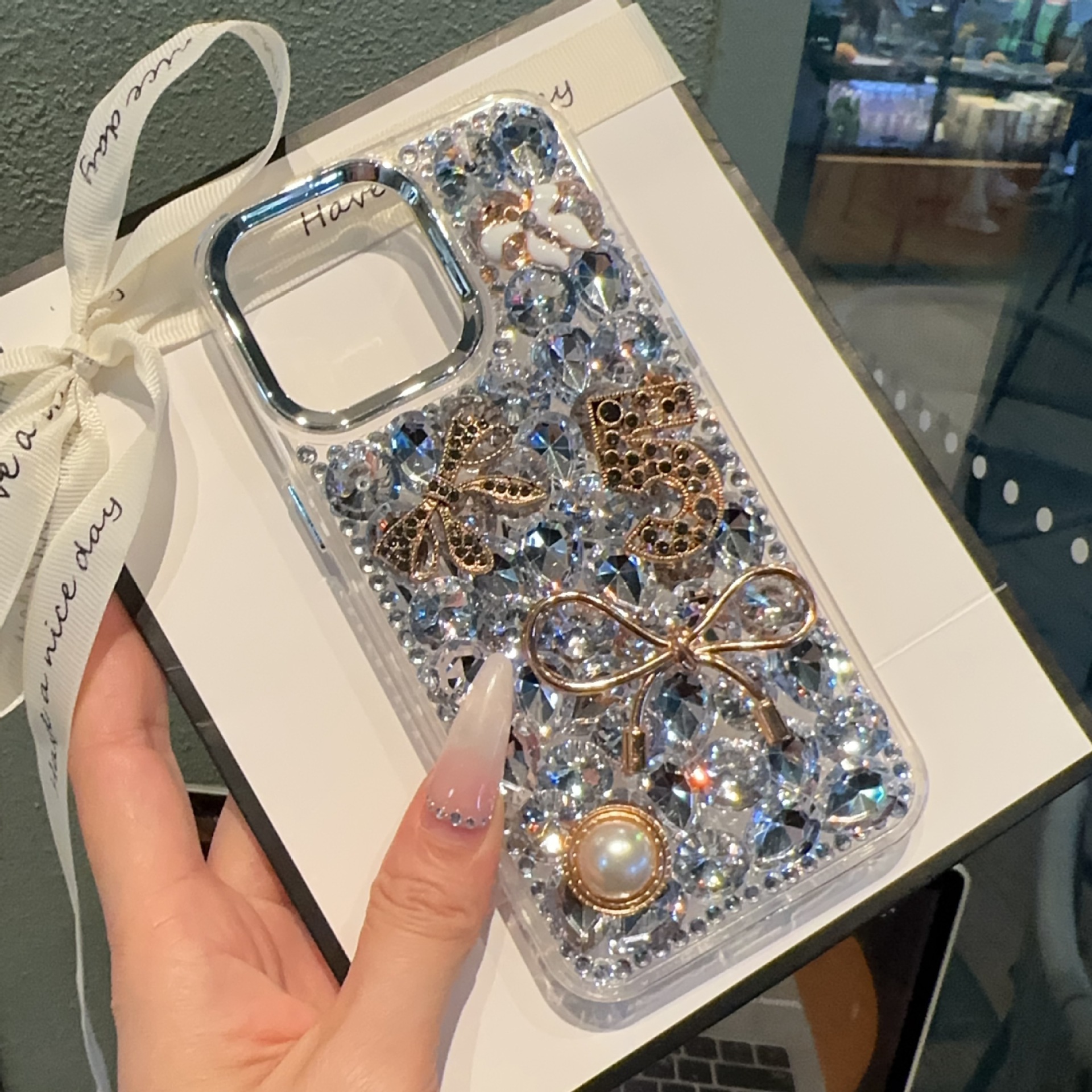 Luxuriöse Schutzhülle Mit Diamant Und Schleife Für Iphone Modelle_voghion.com