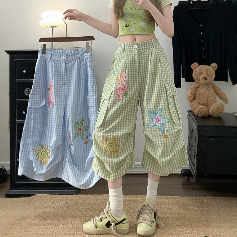 American-style plaid starfish embroidery multi-pocket cropped pants for women, summer drawstring pleated wide-leg straight casual pants American-style plaid starfish embroidery multi-pocket cropped pants for women, summer drawstring pleated wide-leg straight casual pants
