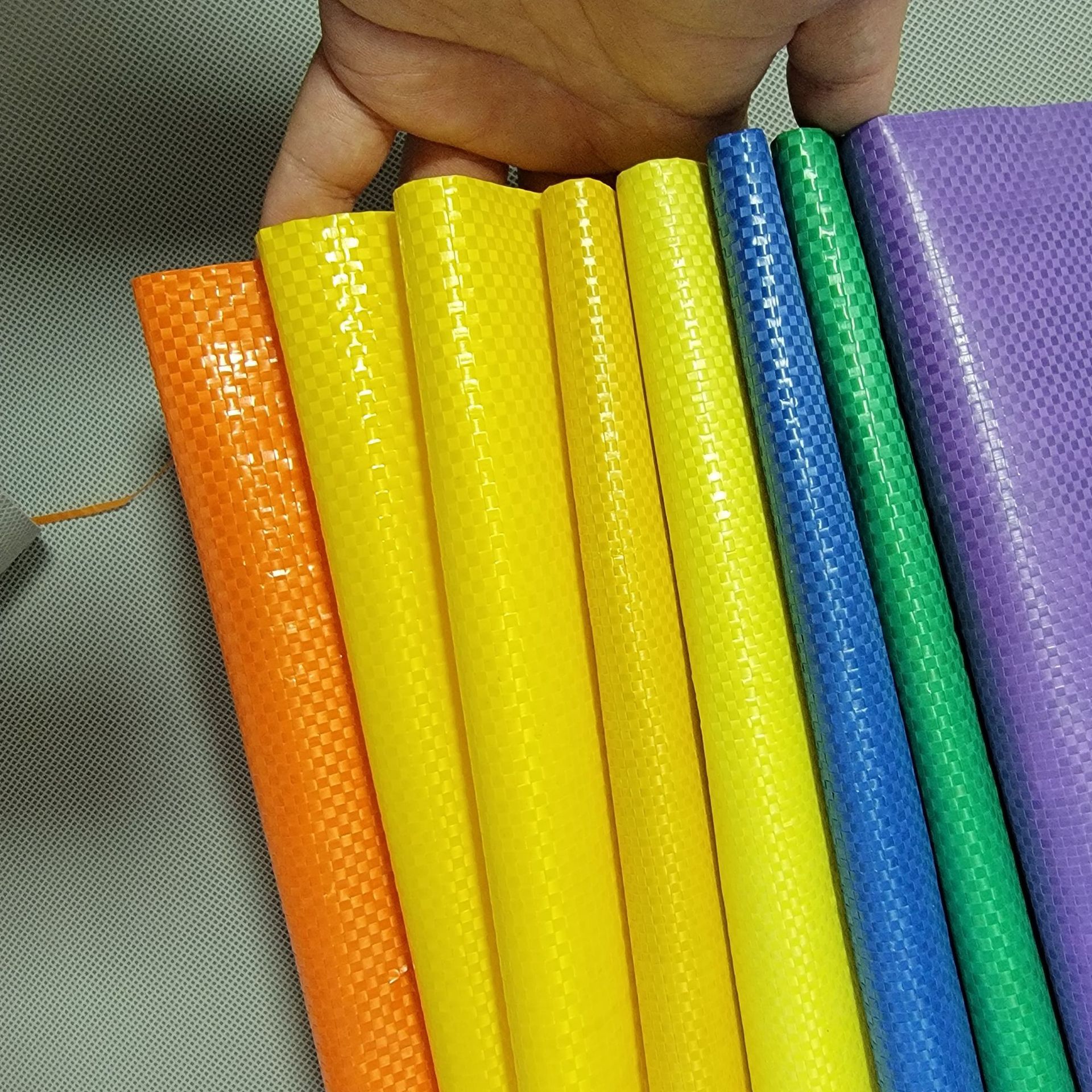 厂家生产各种颜色编织袋大克重厚度量大欢迎采购自由尺寸