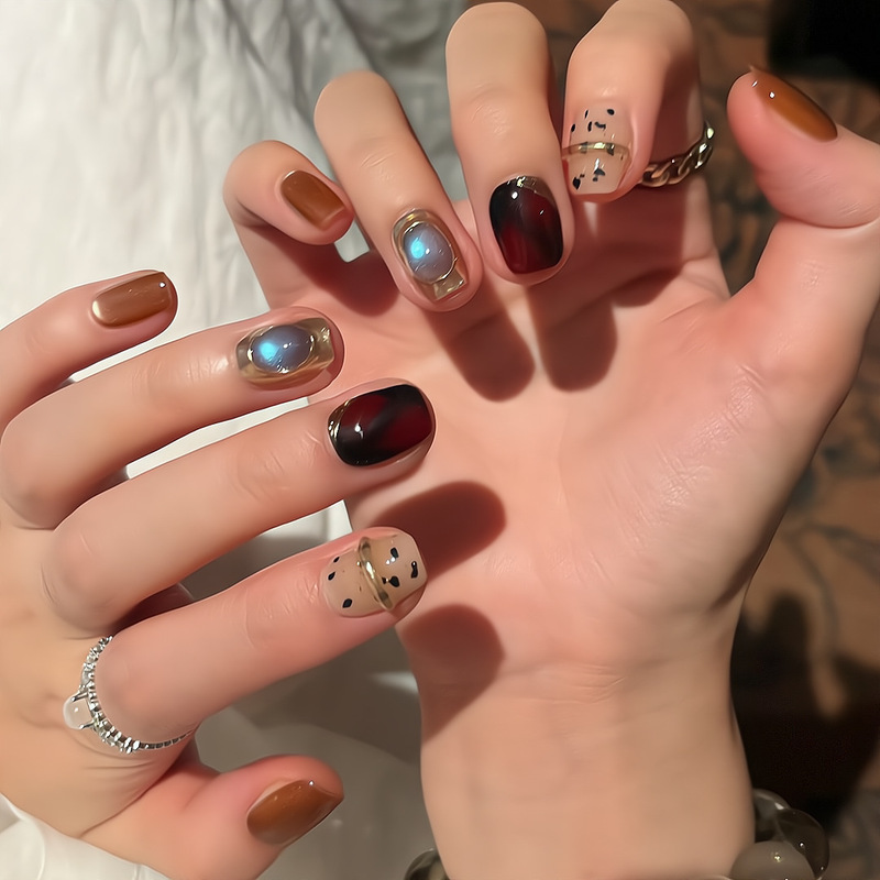 [Ling Luo Original] Autumn and Winter New Style Gilt Gemstones, Luxury, Luxury and High-End Handmade Manicure Products Wholesale