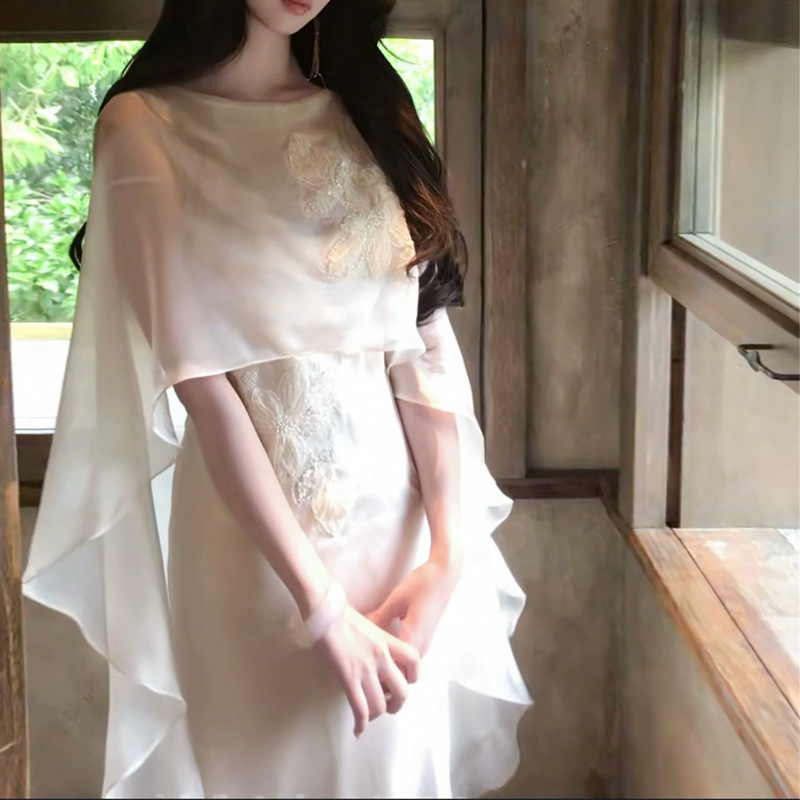 【Ning Shuang】New Chinese-Style Three-Dimensional Embroidery Dress with Flowing Cape Design, Long Gown for Banquets, Summer 2026