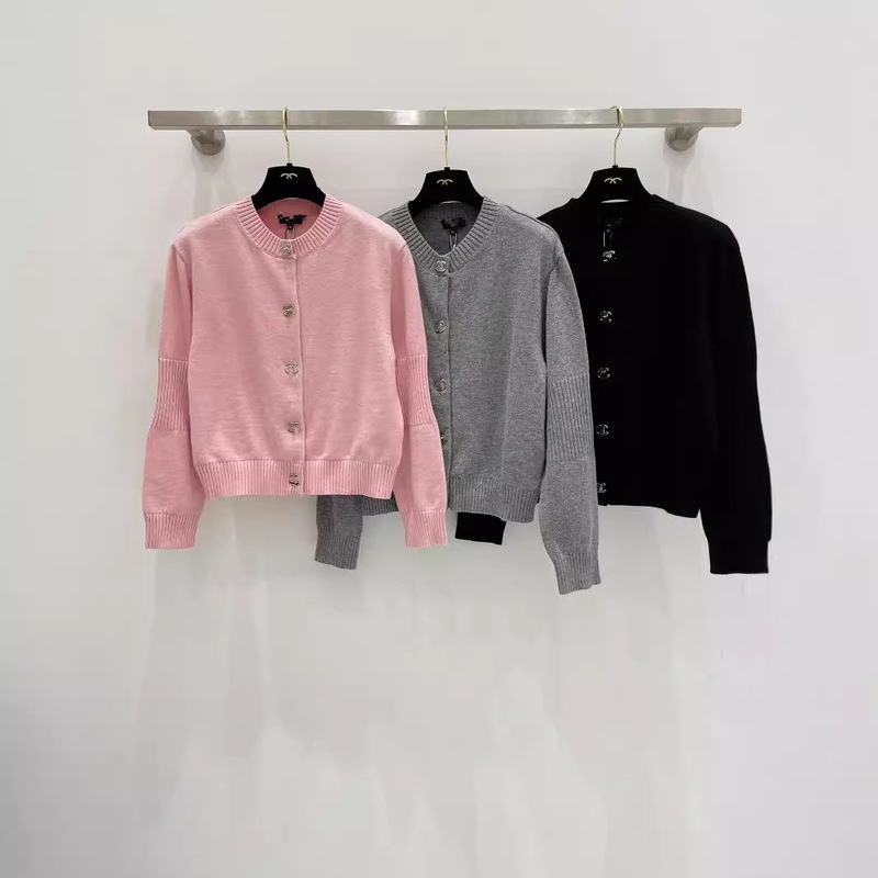 Nanyou Haute Couture 24 Early Autumn New Product Small Fragrance Double C Buckle Elastic Slim Fit Classic Round Neck Wool Cardigan