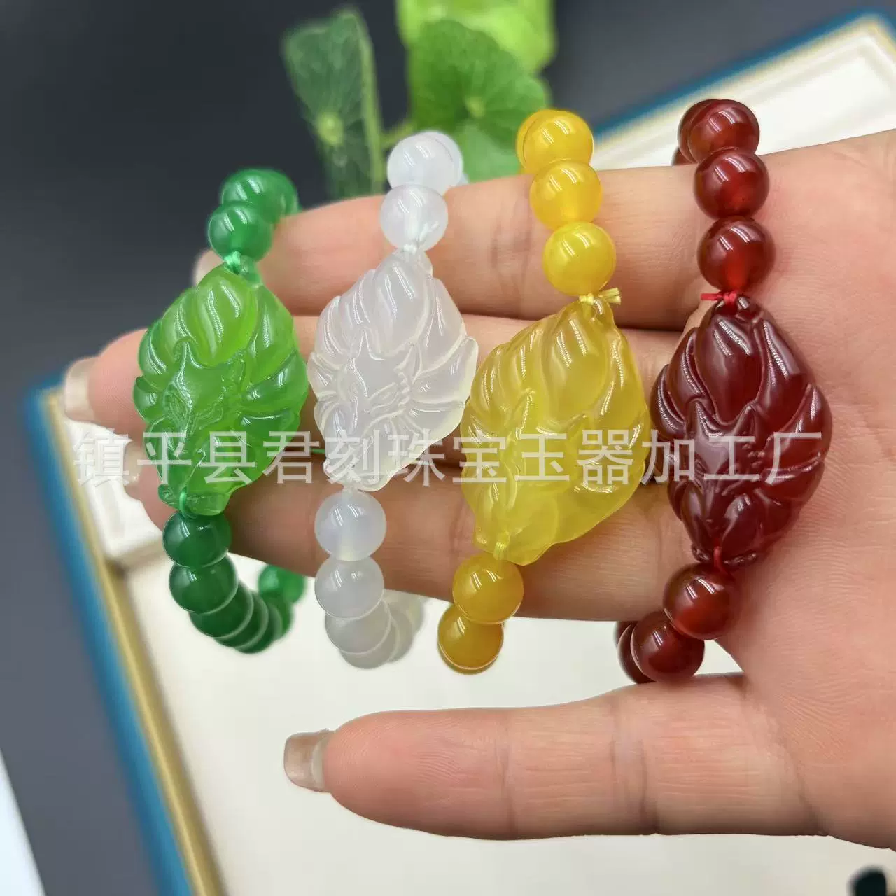玛瑙玉髓狐狸九尾狐手链外贸狐狸手链越南玉石猫眼九尾狐手链吊坠