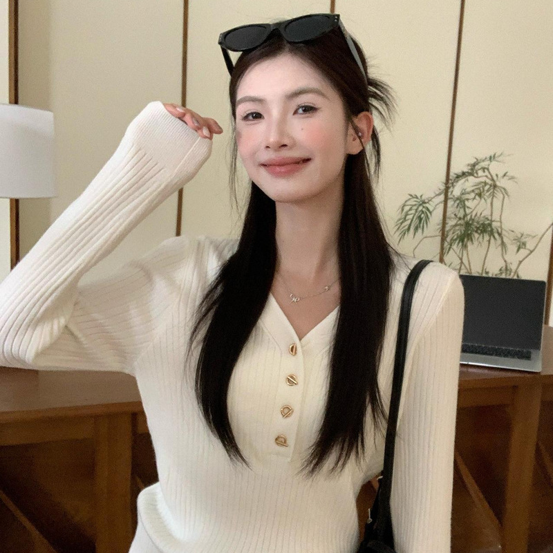 Women's Spring and Autumn New Style 2025 Popular Jackets Versatile and Super Nice Knitted Sweaters Women's Early Autumn Sweaters
