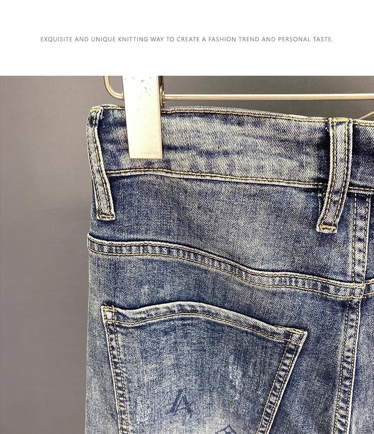 Slim Fit Printed Cropped Jeans For Men Distressed Patched Design_voghion.com