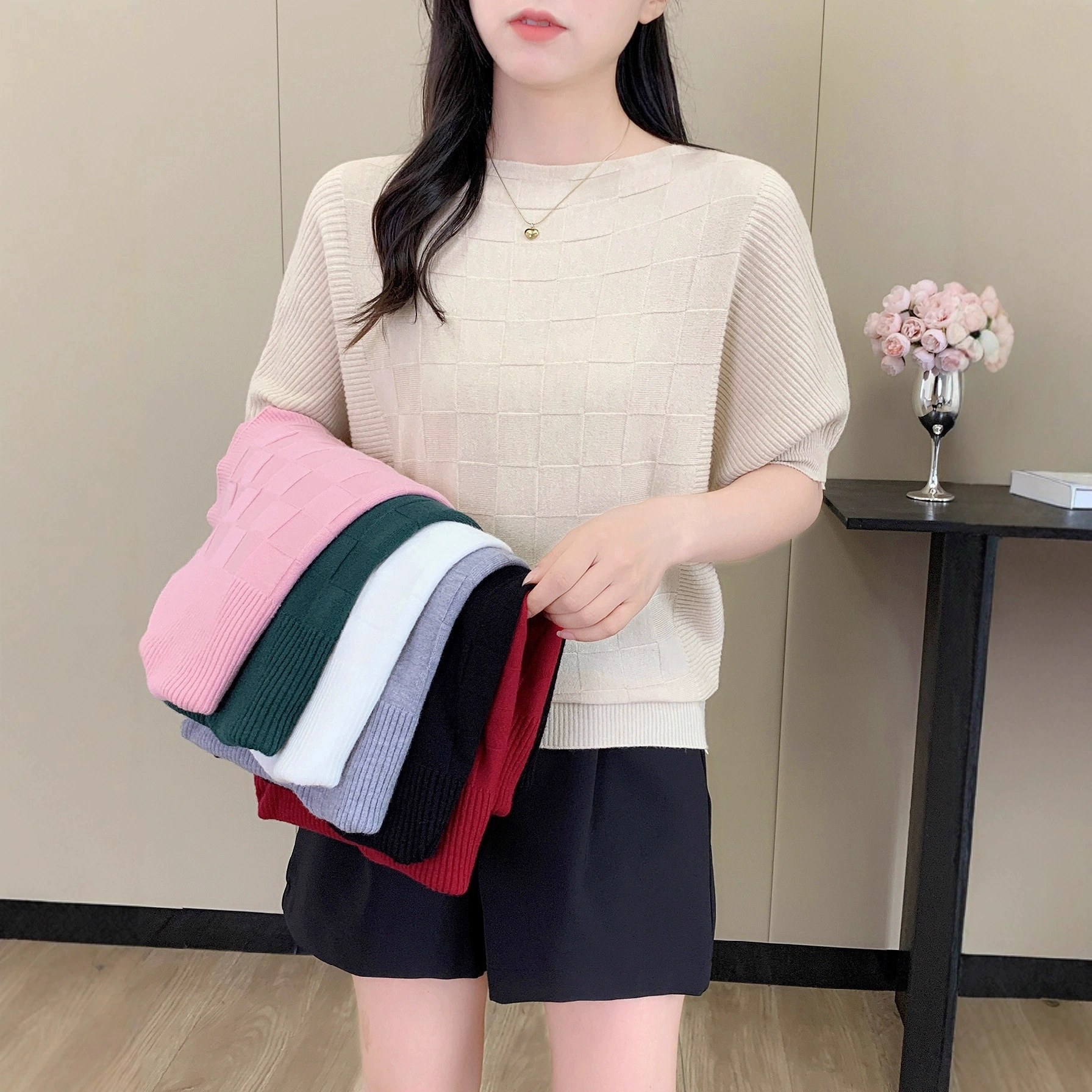 Корейская версия нового воротника повседневного рукава летучей мыши свитер свитер женский пятиконечный рукав топы тонкая и покрывающий 2024 модели