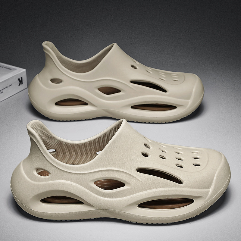 Sandalias para hombres, deportes al aire libre de verano, zapatos con agujeros de mierda, modelos para hombres 2025, nuevas sandalias Baotou de playa de gran tamaño 45