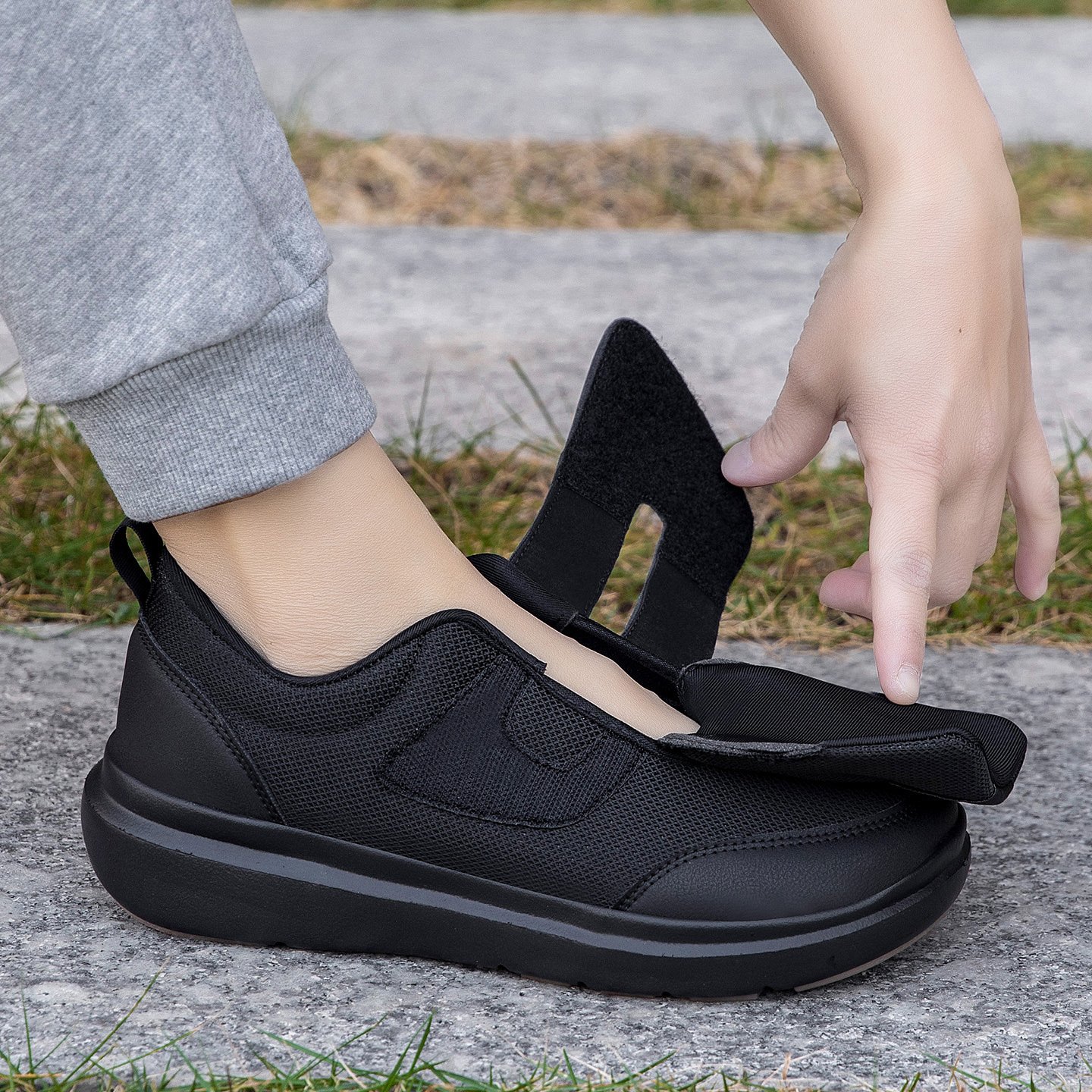 2026 New Large Size Velcro Elderly Men, Lightweight, Shock-Absorbing, Non-Slip, Sports And Casual Walking Shoes For_vogvips.com