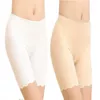 Wavy edges [white + skin]