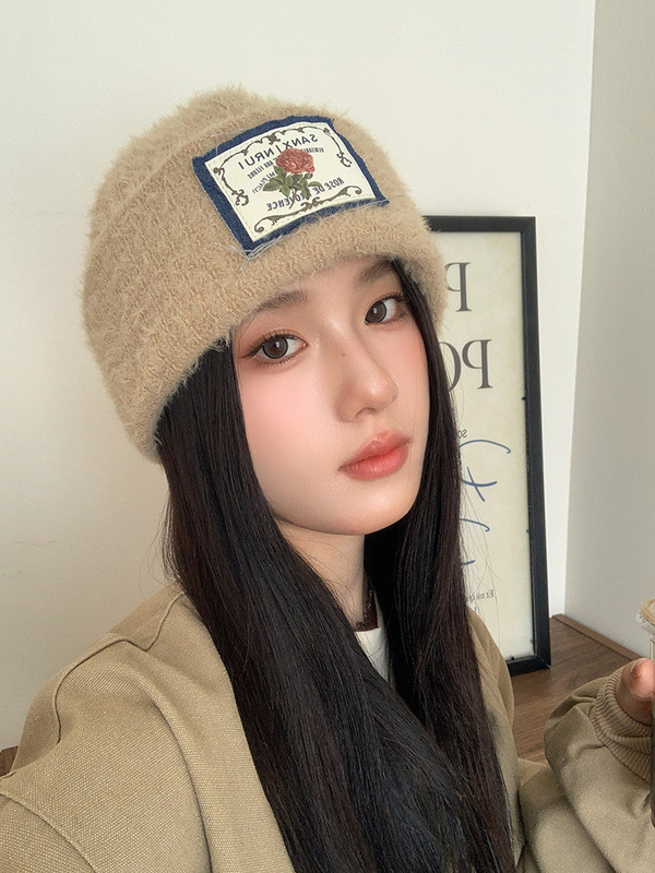 早秋新复古玫瑰花贴布毛绒针织帽女文艺休闲百搭休闲保暖包头冷帽|undefined