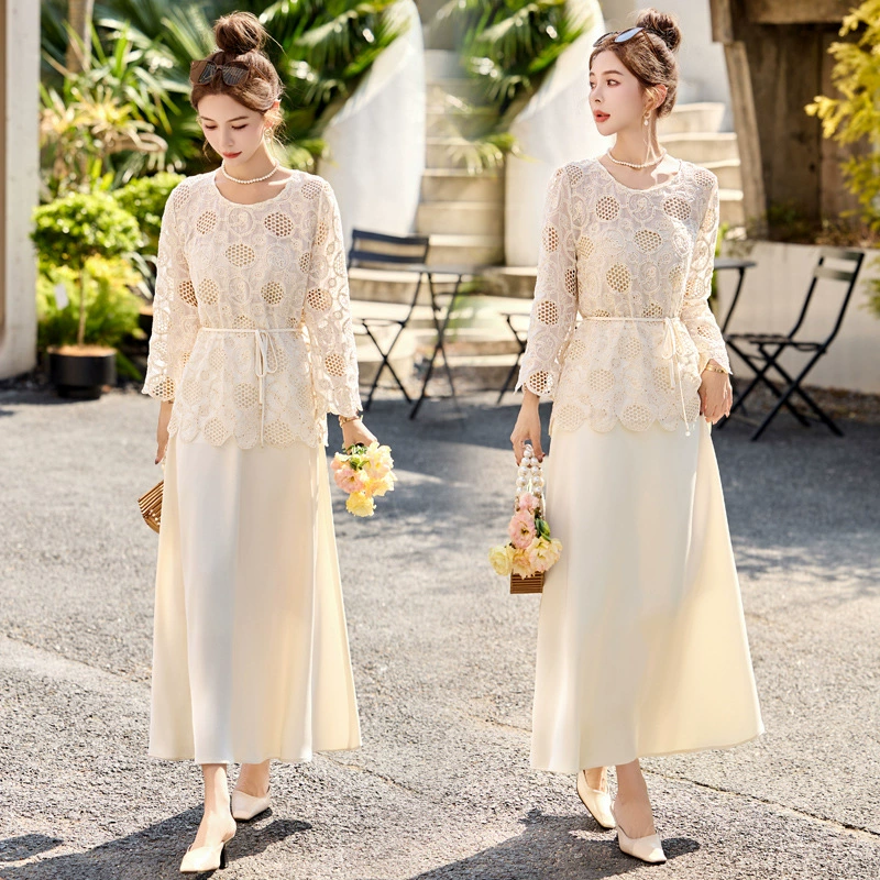 Корейский темперамент нежный ветер элегантный набор женский 2025 летняя талия кружевная блузка фея подтяжка юбка из двух частей