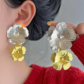 纹路夸张花朵金属耳钉轻奢高级感气质金银双色肌理感花卉耳环耳饰