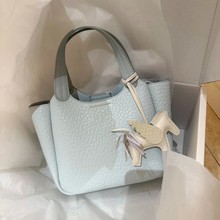 甜梦赛马时尚手提包包女2025新款手提百搭通勤单肩斜挎包水桶包包