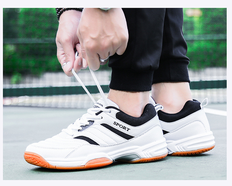 Badminton Shoes Image 4