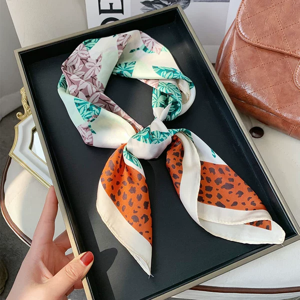 Magnolia Leopard Protects-Orange Green