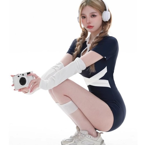 Korean-style one-piece swimsuit for women, 2024 new summer model, slimming, long-sleeved, sun-protective, pure desire style, sports student swimwear
