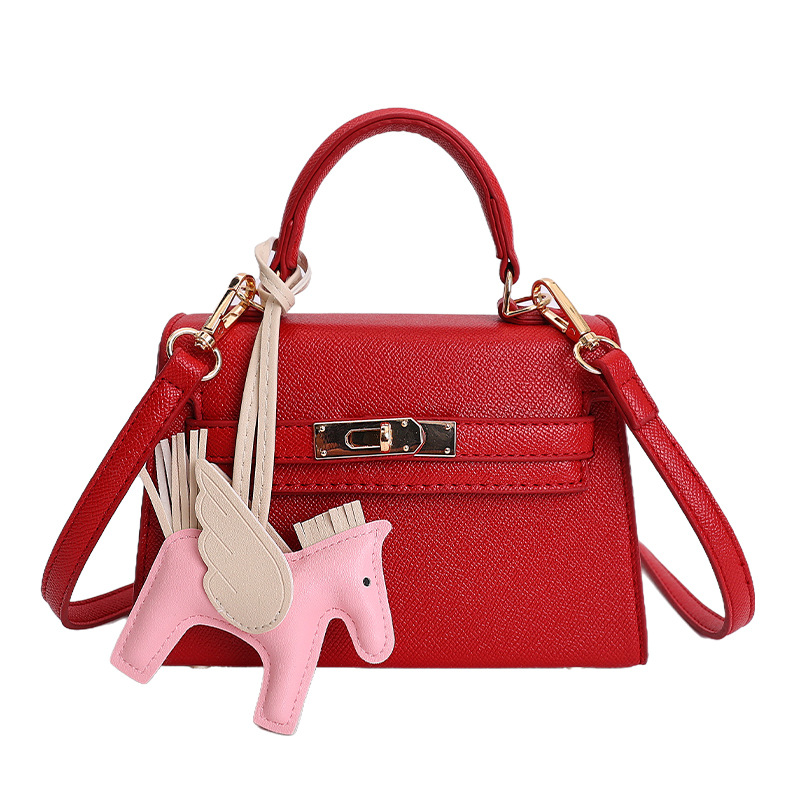 La sensación de alto nivel de lujo ligero bolso de mano Kylie mujeres 2026 ventas transfronterizas calientes nueva moda de viaje de hombro mochila