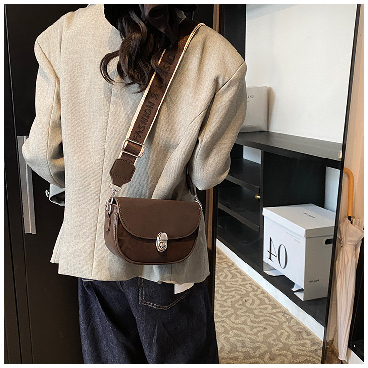 Niche Premium Feeling Crossbody Leopard Satteltasche Damen Neue Retro Mode Schultertasche_voghion.com