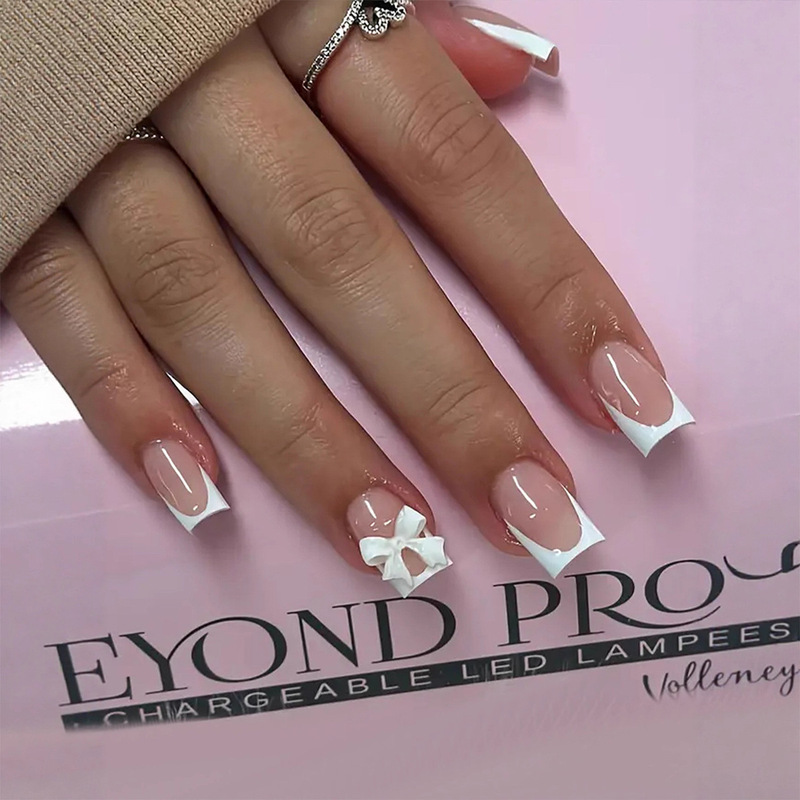 24 Pieces of Simple and High-End White French-Style Valentine's Day Nail Tips with White Bow, Cross-Border Wearable Nail Art Nail Tips