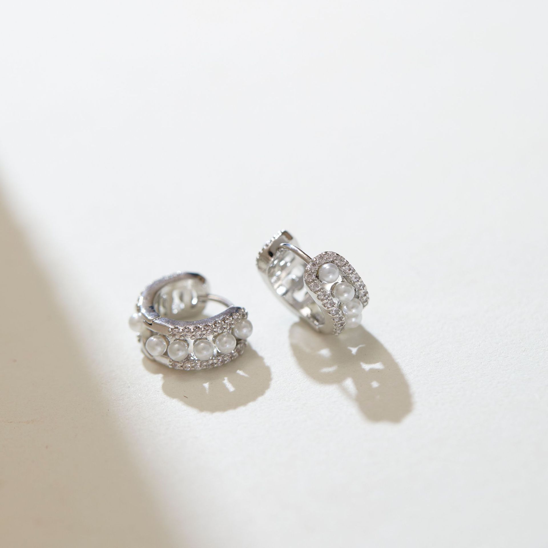 Men’s Titanium Hoop And Stud Earrings Set For Daily Wear_voghion.com