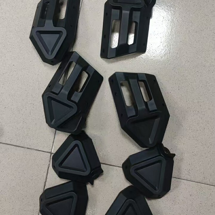 Electric Vehicle and Motorcycle Modified Aluminum Alloy Tail Box Corner Accessories Suitable for 45L/38L Boxes Electric Vehicle and Motorcycle Modified Aluminum Alloy Tail Box Corner Accessories Suitable for 45L/38L Boxes