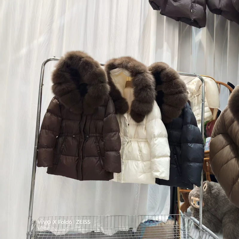 European Style 2026 Winter New Women's Slim-Fit Hooded Down Jacket with Large Fox Fur Collar, Thickened and Warm, Mid-Length Coat