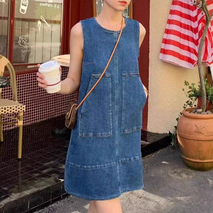 Elegant retro blue denim summer sleevless dress