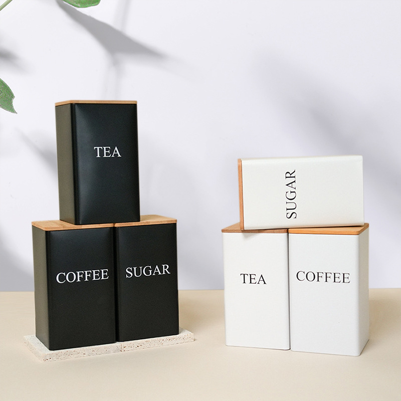 Embalaje sellado de cubierta de bambú en el sitio en latas de estaño simple de té azúcar té café caja de hierro de café