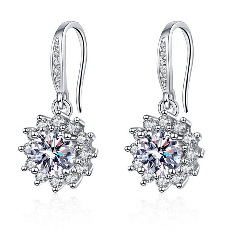 Platinum earrings solar-powered