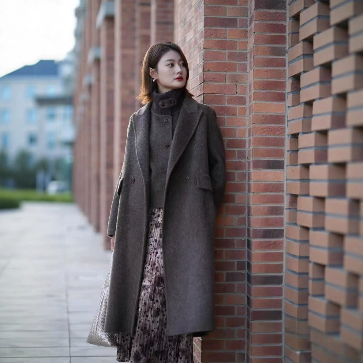 Женская шерстяная верхняя одежда осень-зима новинка