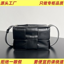 BԭSƤݳƷƽ]ŮͨðбμVŮ